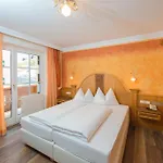 Sankt Georg Aparthotel 4*